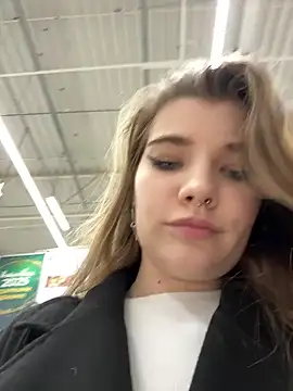 Holy Tereza online show from 01-04-25, 03:39