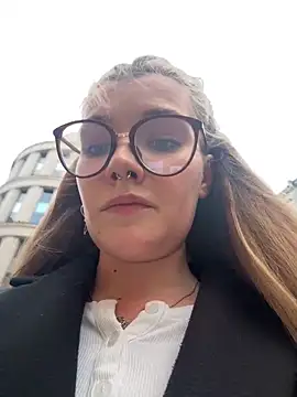 Holy Tereza online show from 03-08-25, 02:40