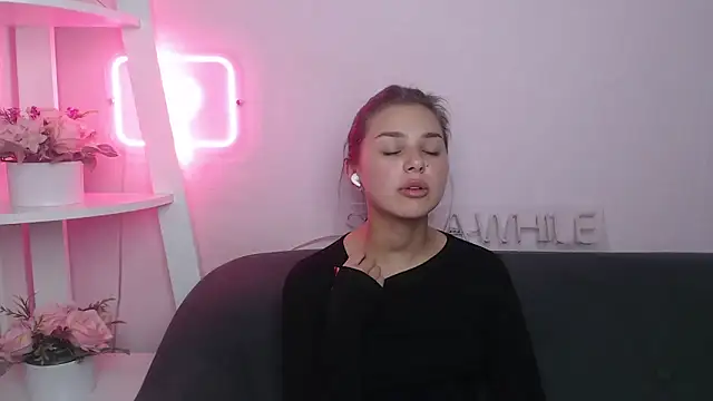 MilanaAngelAs online show from 10-18-25, 04:52