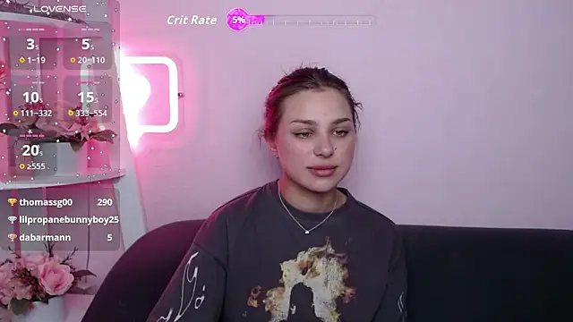 Snapshot of MilanaAngelAs chatting on 05-02-26, 04:45 MilanaAngelAs online show from 05-02-26, 04:45