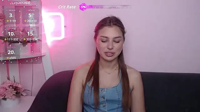 Snapshot of MilanaAngelAs chatting on 06-08-26, 04:35 MilanaAngelAs online show from 06-08-26, 04:35