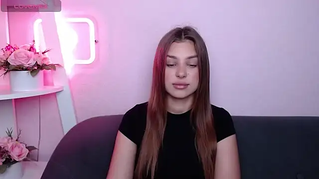 Snapshot of MilanaAngelAs chatting on 06-20-26, 04:48 MilanaAngelAs online show from 06-20-26, 04:48