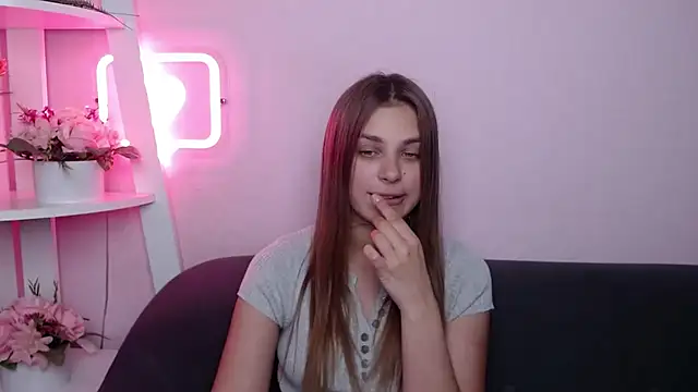 Snapshot of MilanaAngelAs chatting on 06-27-26, 01:06 MilanaAngelAs online show from 06-27-26, 01:06