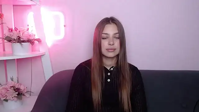 Snapshot of MilanaAngelAs chatting on 07-09-26, 05:00 MilanaAngelAs online show from 07-09-26, 05:00