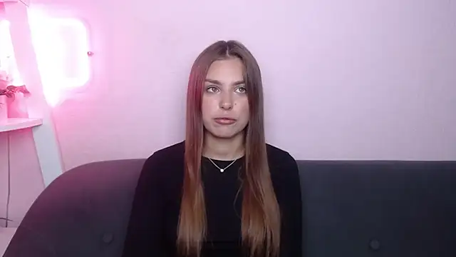 Snapshot of MilanaAngelAs chatting on 07-12-26, 04:47 MilanaAngelAs online show from 07-12-26, 04:47