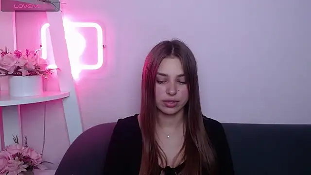 Snapshot of MilanaAngelAs chatting on 07-24-26, 04:49 MilanaAngelAs online show from 07-24-26, 04:49