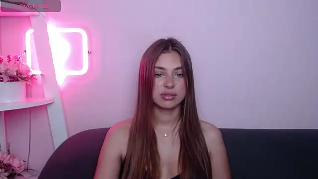 Snapshot of MilanaAngelAs chatting on 07-25-26, 05:05 MilanaAngelAs online show from 07-25-26, 05:05