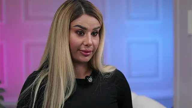 Snapshot of EvaZane chatting on 10-21-25, 07:14 EvaZane online show from 10-21-25, 07:14