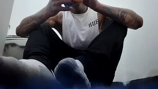 Papinine6 online show from 11-24-25, 01:33