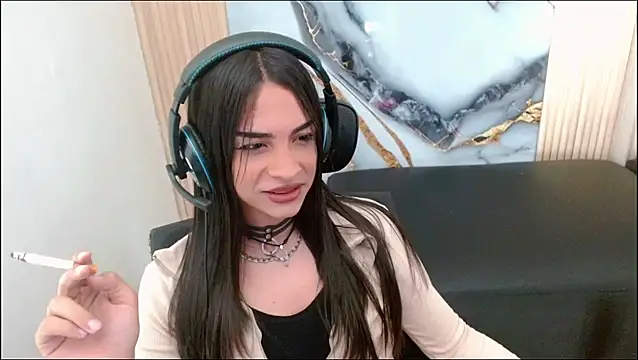 Dollbehavior  online show from 09-20-25, 01:50