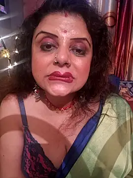 Snapshot of Maaya66 chatting on 02-11-25, 05:50 Maaya66 online show from 02-11-25, 05:50