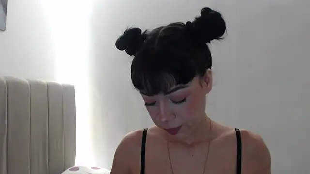 Snapshot of Caribbean_beauty_ chatting on 10-04-25, 06:50 Caribbean beauty  online show from 10-04-25, 06:50