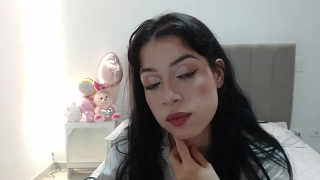 Snapshot of Caribbean_beauty_ chatting on 10-23-25, 01:49 Caribbean beauty  online show from 10-23-25, 01:49