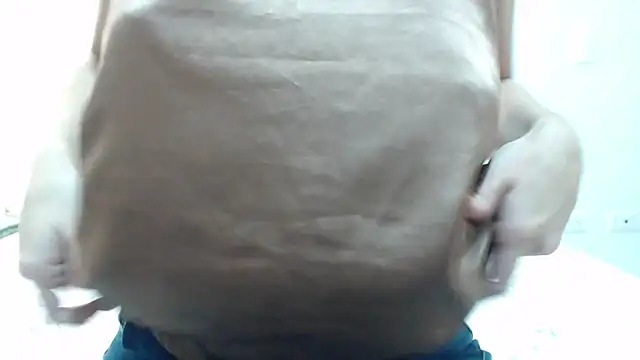 Caribbean beauty  online show from 11-11-25, 01:49