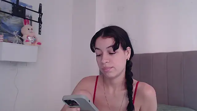 Caribbean beauty  online show from 12-17-25, 08:26