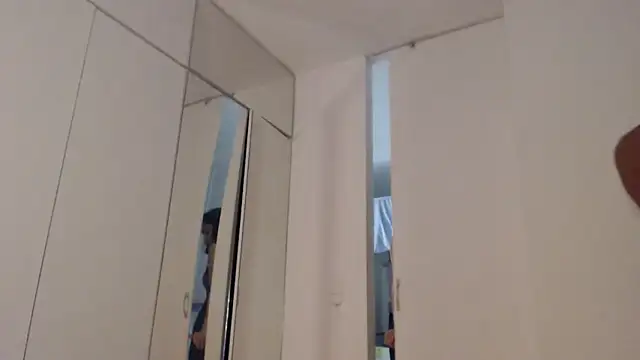 Caribbean beauty  online show from 01-18-26, 04:05