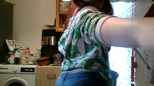 Snapshot of _xPani_x2 chatting on 05-21-26, 12:56 xPani x2 online show from 05-21-26, 12:56