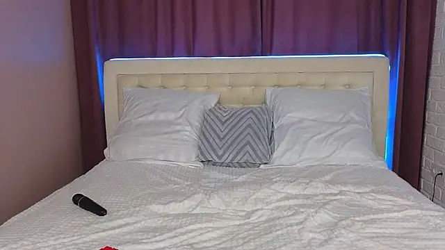 Snapshot of sofia__home chatting on 03-17-25, 09:22 sofia home online show from 03-17-25, 09:22