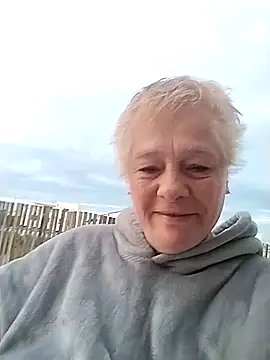 Snapshot of SoDi_Love chatting on 01-02-25, 04:24 SoDi Love online show from 01-02-25, 04:24