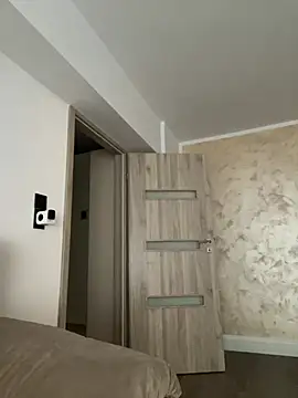 AllysonK online show from 02-06-25, 12:37