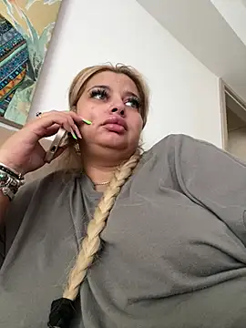 Snapshot of AllysonK chatting on 07-15-26, 12:21 AllysonK online show from 07-15-26, 12:21