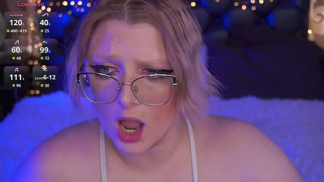 CoolTatis online show from 04-15-26, 01:40