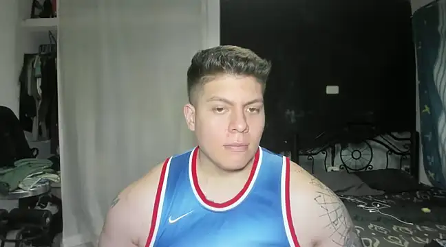 Snapshot of regan_jhonso chatting on 01-04-25, 08:17 regan jhonso online show from 01-04-25, 08:17