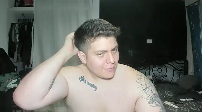 Snapshot of regan_jhonso chatting on 01-10-25, 05:26 regan jhonso online show from 01-10-25, 05:26