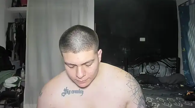 Snapshot of regan_jhonso chatting on 01-19-25, 06:20 regan jhonso online show from 01-19-25, 06:20