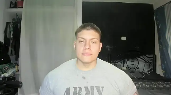 Snapshot of regan_jhonso chatting on 02-04-25, 04:15 regan jhonso online show from 02-04-25, 04:15