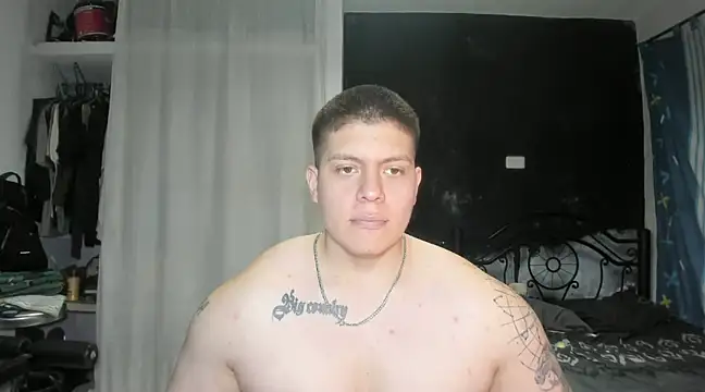 Snapshot of regan_jhonso chatting on 02-14-25, 07:07 regan jhonso online show from 02-14-25, 07:07