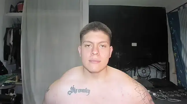 Snapshot of regan_jhonso chatting on 02-21-25, 04:51 regan jhonso online show from 02-21-25, 04:51