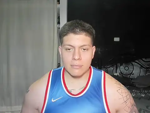 Snapshot of regan_jhonso chatting on 03-03-25, 07:32 regan jhonso online show from 03-03-25, 07:32