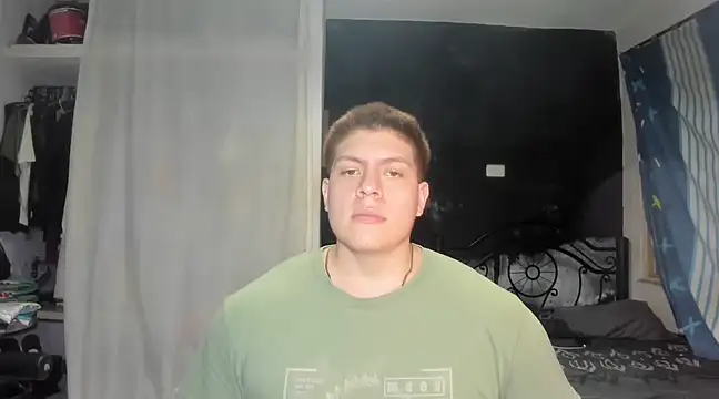 Snapshot of regan_jhonso chatting on 03-17-25, 04:51 regan jhonso online show from 03-17-25, 04:51