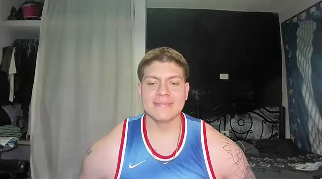 Snapshot of regan_jhonso chatting on 03-22-25, 05:49 regan jhonso online show from 03-22-25, 05:49