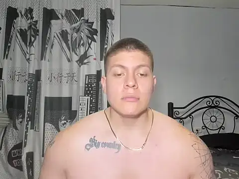 Snapshot of regan_jhonso chatting on 10-17-25, 05:54 regan jhonso online show from 10-17-25, 05:54