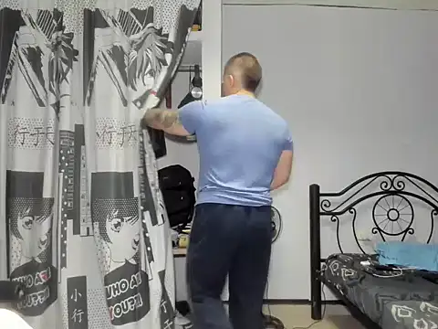 Snapshot of regan_jhonso chatting on 10-25-25, 06:43 regan jhonso online show from 10-25-25, 06:43