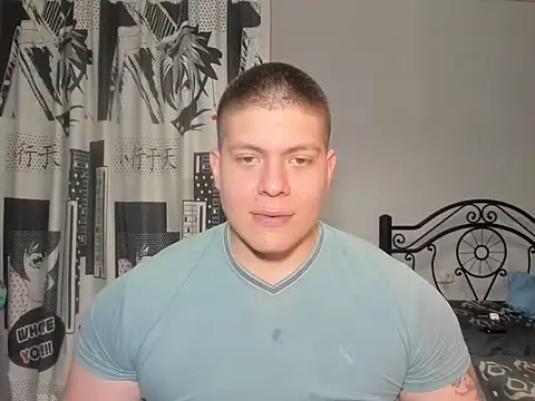 Snapshot of regan_jhonso chatting on 10-29-25, 05:31 regan jhonso online show from 10-29-25, 05:31