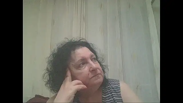 Snapshot of maturekorine chatting on 05-16-26, 06:28 maturekorine online show from 05-16-26, 06:28