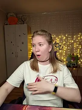 D0nna  online show from 03-18-26, 03:59