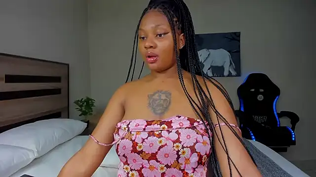 Renee-18 online show from 11-14-25, 04:55