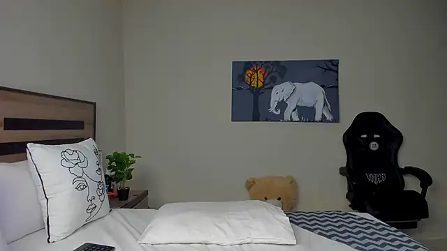 Renee-18 online show from 03-07-26, 11:24