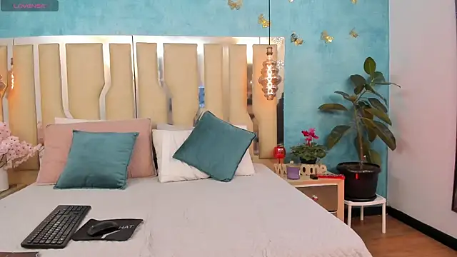 RubbyTaylor online show from 04-07-26, 02:39