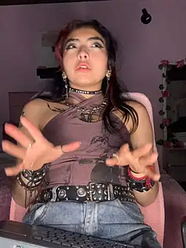 Snapshot of _Gothiccbitch_ chatting on 01-23-25, 07:11  Gothiccbitch  online show from 01-23-25, 07:11