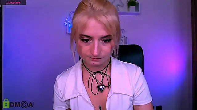 Snapshot of melisa_white1 chatting on 07-15-26, 07:08 melisa white1 online show from 07-15-26, 07:08