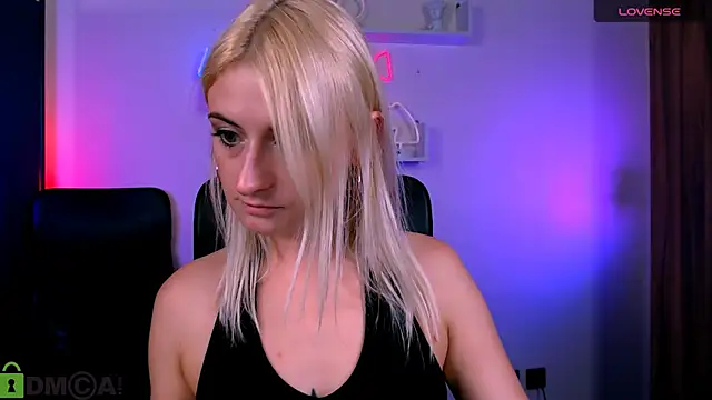 Snapshot of melisa_white1 chatting on 07-21-26, 07:16 melisa white1 online show from 07-21-26, 07:16