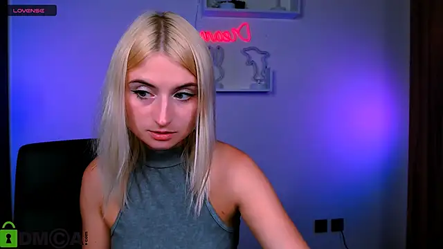 Snapshot of melisa_white1 chatting on 08-03-26, 07:17 melisa white1 online show from 08-03-26, 07:17