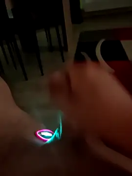 Szeltolo001 online show from 03-25-26, 02:50