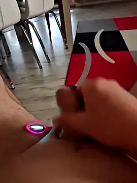 Szeltolo001 online show from 04-04-26, 04:22