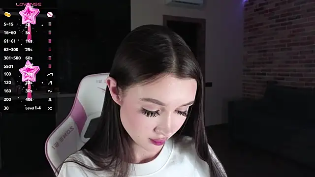 sweetiebones online show from 12-17-24, 02:11